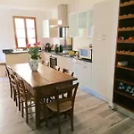 度假居 Maison De Charme Pour Huit A Neuf Personnes Proche Sarlat Et Vallee De La Dordogne Au Calme 维塔克
