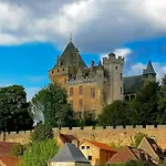 Maison De Charme Pour Huit A Neuf Personnes Proche Sarlat Et Vallee De La Dordogne Au Calme