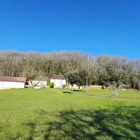 Maison De Charme Pour Huit A Neuf Personnes Proche Sarlat Et Vallee De La Dordogne Au Calme