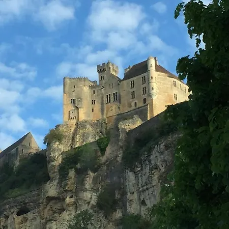 Ferienhaus Maison De Charme Pour Huit A Neuf Personnes Proche Sarlat Et Vallee De La Dordogne Au Calme *
