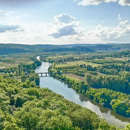 Ferienhaus Maison De Charme Pour Huit A Neuf Personnes Proche Sarlat Et Vallee De La Dordogne Au Calme