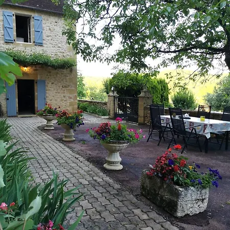 Maison De Charme Pour Huit A Neuf Personnes Proche Sarlat Et Vallee De La Dordogne Au Calme Vitrac (Dordogne)